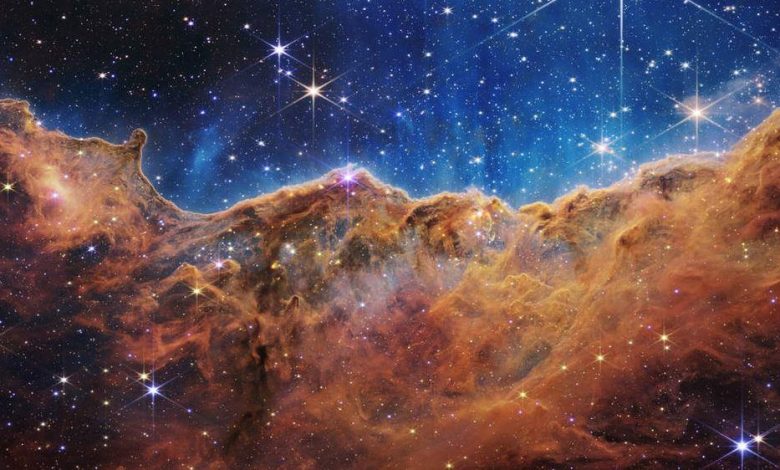 Une carte cosmique révolutionnaire révèle les secrets de 13,5 milliards d'années-lumière et documente 800 000 galaxies 1 خريطة جديدة للكون