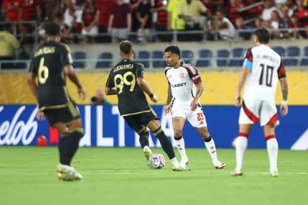 Coupe du Monde des Clubs de la FIFA : Flamengo, le Brésilien, fait match nul avec Los Angeles (1-1) 1 كأس العالم للأندية FIFA