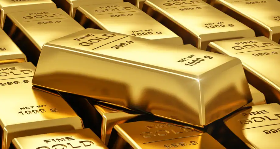 أسعار الذهب ترتفع في ظل تراجع الدولار الأمريكي