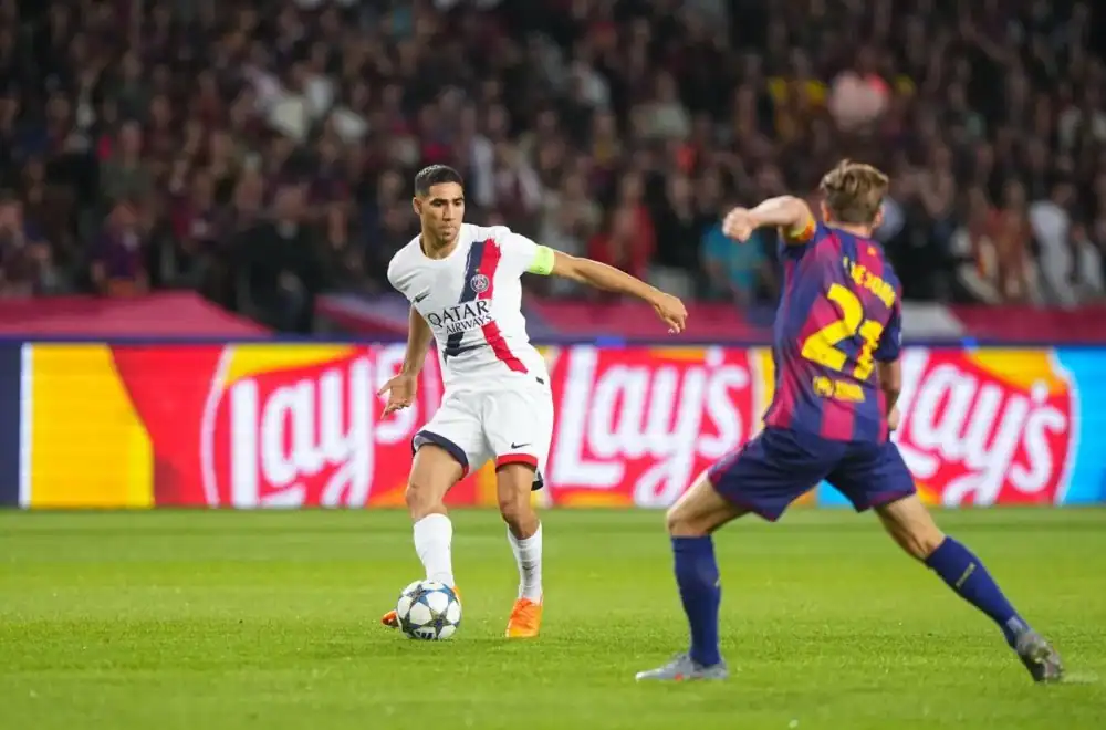 دوري أبطال أوروبا: حكيمي يقود باريس سان جيرمان لانتصار مثير على برشلونة