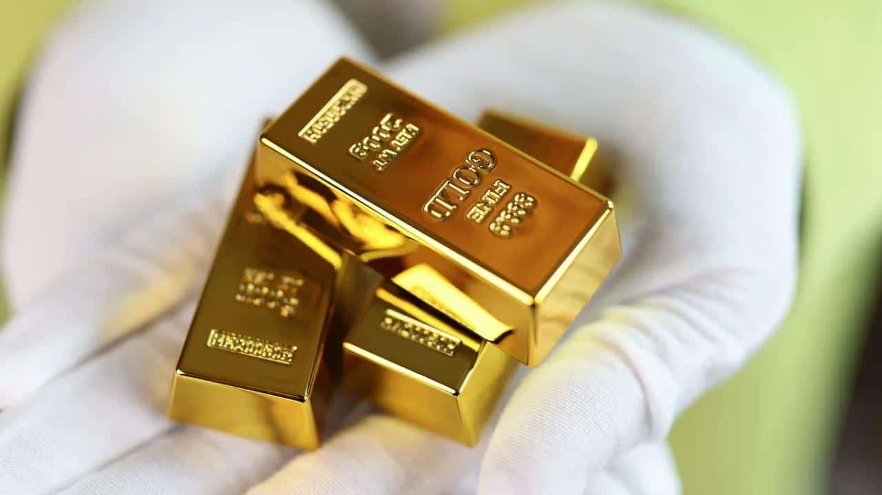 L'or progresse alors que le dollar recule suite aux négociations entre les Etats-Unis et la Chine 1 الذهب يرتفع بدعم من تراجع الدولار وترقب المحادثات الأمريكية الصينية
