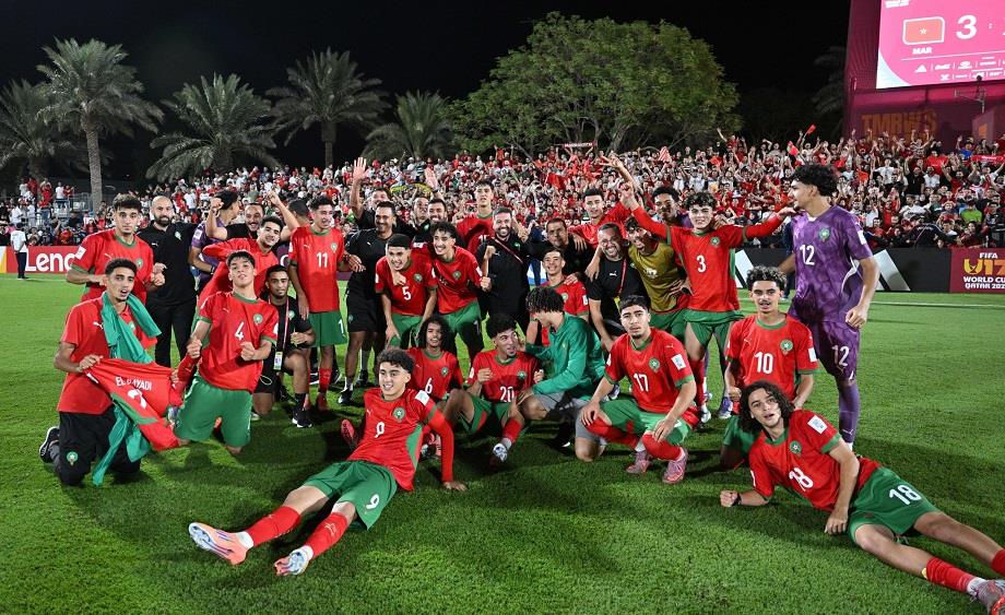 المنتخب المغربي يصطدم بالبرازيل في قمة ربع النهائي بحثًا عن إنجاز تاريخي
