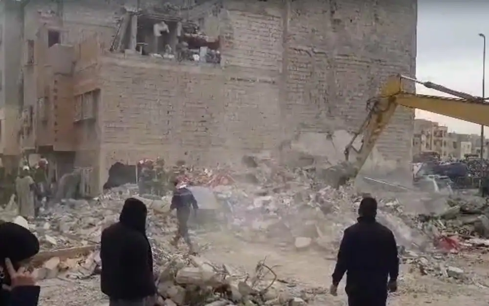 فاجعة انهيار مبنيين في فاس: 22 قتيلاً و16 جريحاً والنيابة الملكية تبدأ تحقيقاً