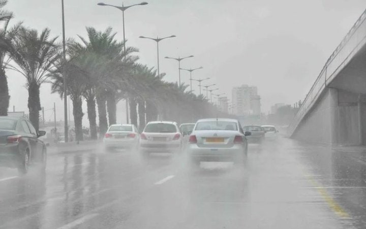 طقس الأربعاء: أمطار رعدية ورياح قوية بعدة مناطق في المغرب