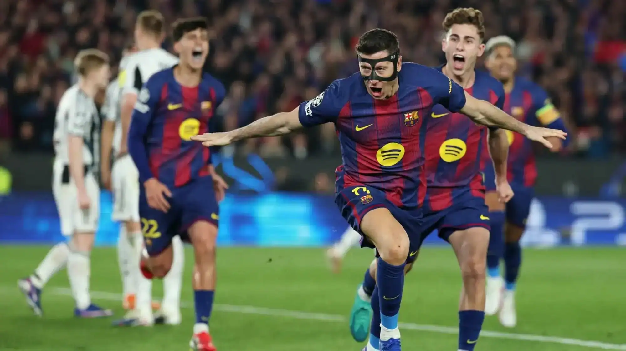 برشلونة يكتسح نيوكاسل بسباعية ويتأهل إلى ربع نهائي دوري الأبطال