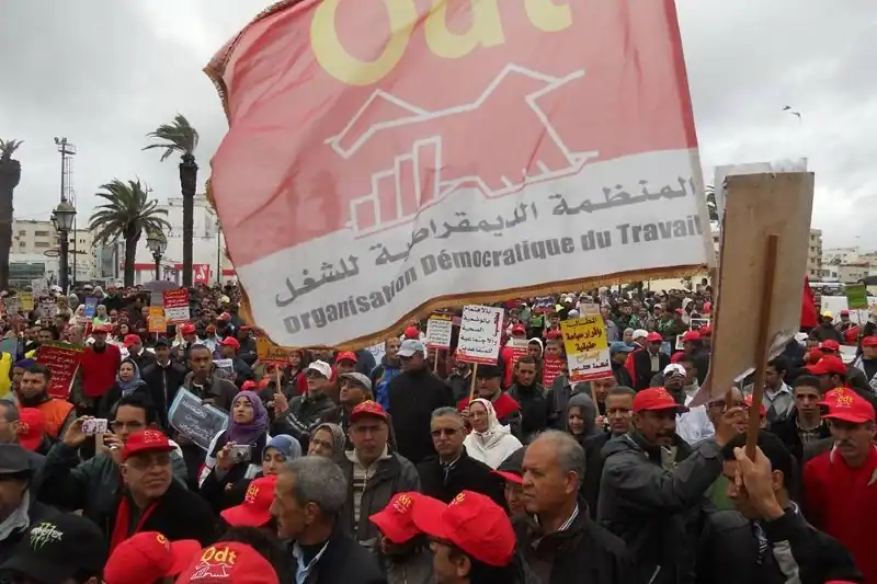 نقابة تطالب بزيادة فورية بنسبة 20% في الأجور وتحذر من تآكل القدرة الشرائية