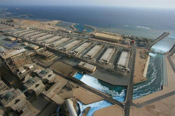 محطات تحلية مياه البحر ترسم مستقبل الأمن المائي في المغرب