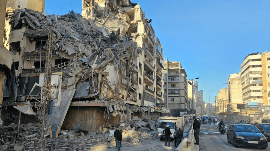 لبنان: غارات إسرائيلية جديدة على بيروت مع توغل بري جنوبًا لليوم الرابع