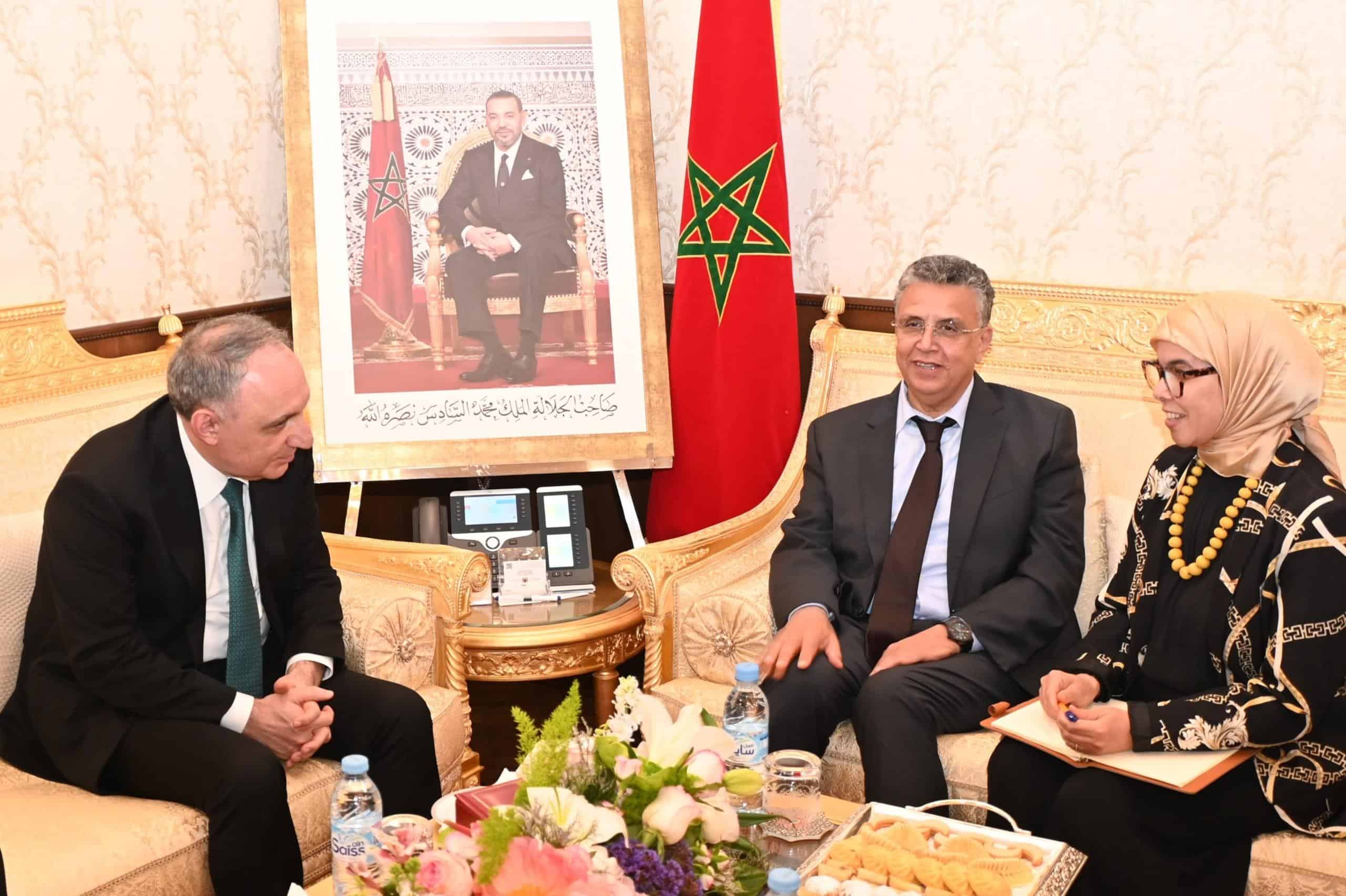 وزير العدل المغربي يجري مباحثات مع المدعي العام الأذربيجاني لتعزيز التعاون القضائي وتبادل الخبرات في تحديث منظومة العدالة ومواجهة الجريمة المنظمة.