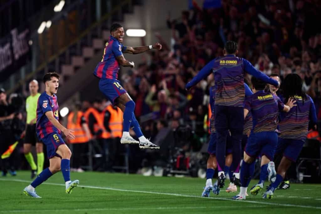 برشلونة يحسم الكلاسيكو ويتوج بلقب الدوري الإسباني للمرة الـ29