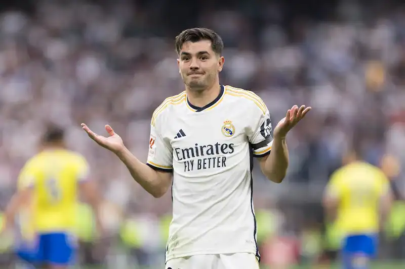 إبراهيم دياز يحسم الجدل.. ريال مدريد يغلق باب الرحيل نحو غلطة سراي