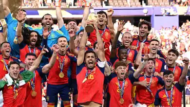 إسبانيا لا ترفع الكأس فقط.. جائزة مالية قياسية ومكافآت خيالية لنجوم لا روخا