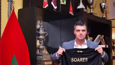 الجيش الملكي يبدأ صفحة جديدة.. مدرب برتغالي يقود الفريق لموسمين