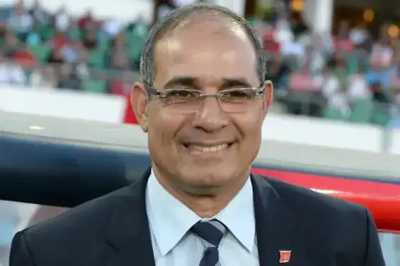 بادو الزاكي يعود إلى الواجهة.. أسطورة المغرب يقود منتخب الأردن في تحدٍ آسيوي جديد