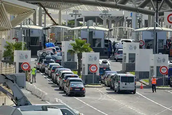 L'opération « Marhaba 2026 » franchit la barre des 2,7 millions de Marocains… Afflux massif dans les ports et les aéroports 1 عملية مرحبا 2026 تكسر حاجز 2.7 مليون مغربي.. تدفق قوي عبر الموانئ والمطارات