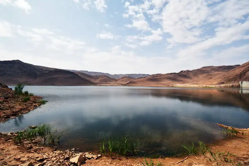 سدود المغرب تتراجع تحت 70%.. أرقام مطمئنة مقارنة بالعام الماضي وتحذير من استنزاف الصيف