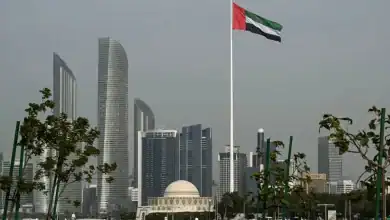 الإمارات تقطع شريان التجارة مع إيران.. قرار مفاجئ يهز المنطقة