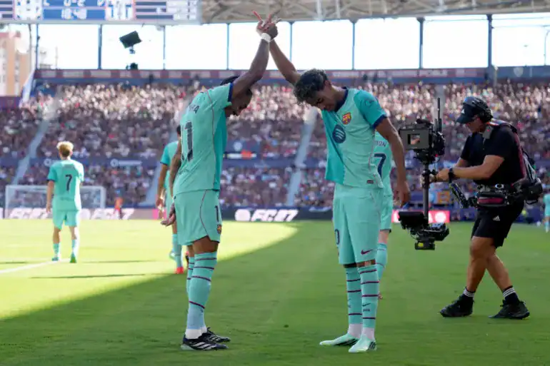لامين جمال يقود برشلونة لعبور ليفانتي ومواصلة الصدارة