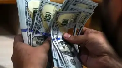 الدولار يستعيد قوته بعد مفاجأة قوية في سوق الوظائف الأمريكية