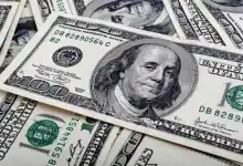 الدولار يقترب من أعلى مستوى في شهرين بدعم رهانات الفائدة