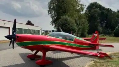 المغرب يتسلم أول طائرة Extra 300 LX لسرب المسيرة الخضراء
