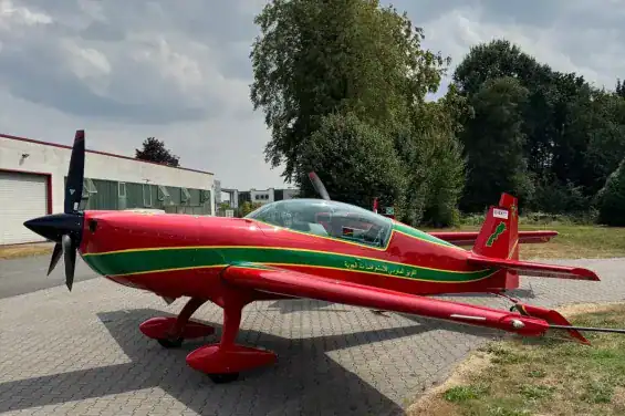 Le Maroc prend livraison du premier avion Extra 300 LX destiné à l'escadron « Al-Masira Al-Khadra » 1 المغرب يتسلم أول طائرة Extra 300 LX لسرب المسيرة الخضراء