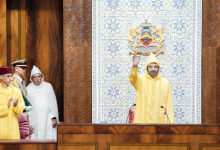 الملك يفتتح البرلمان الجديد وسط انتظار خطاب يحدد أولويات خمس سنوات