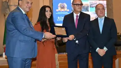 مصممة الأزياء المغربية حليمة هادير تنال جائزة التميز الأورومتوسطية 2026 في روما