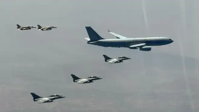 pour la défense : 8 F-16 des forces armées marocaines et 5 Rafale français dans le cadre de l'exercice conjoint "Marathon 25". الدفاع