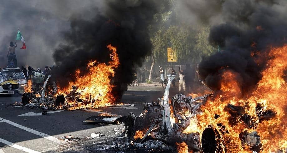 Los Angeles : Couvre-feu nocturne imposé dans le cadre de l'escalade des émeutes pour protester contre les expulsions de migrants 1 لوس أنجلوس