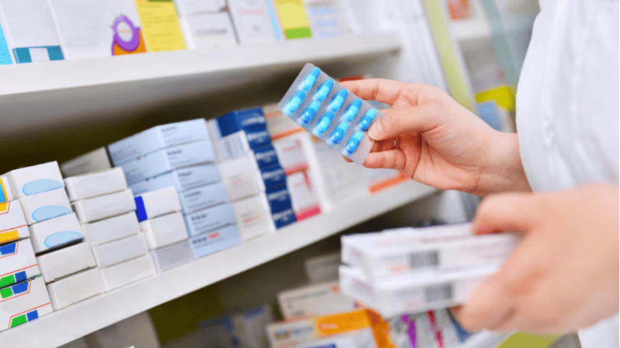 Des experts en santé proposent des solutions pour réduire les prix des médicaments au Maroc 1 انخفاض أسعار الأدوية