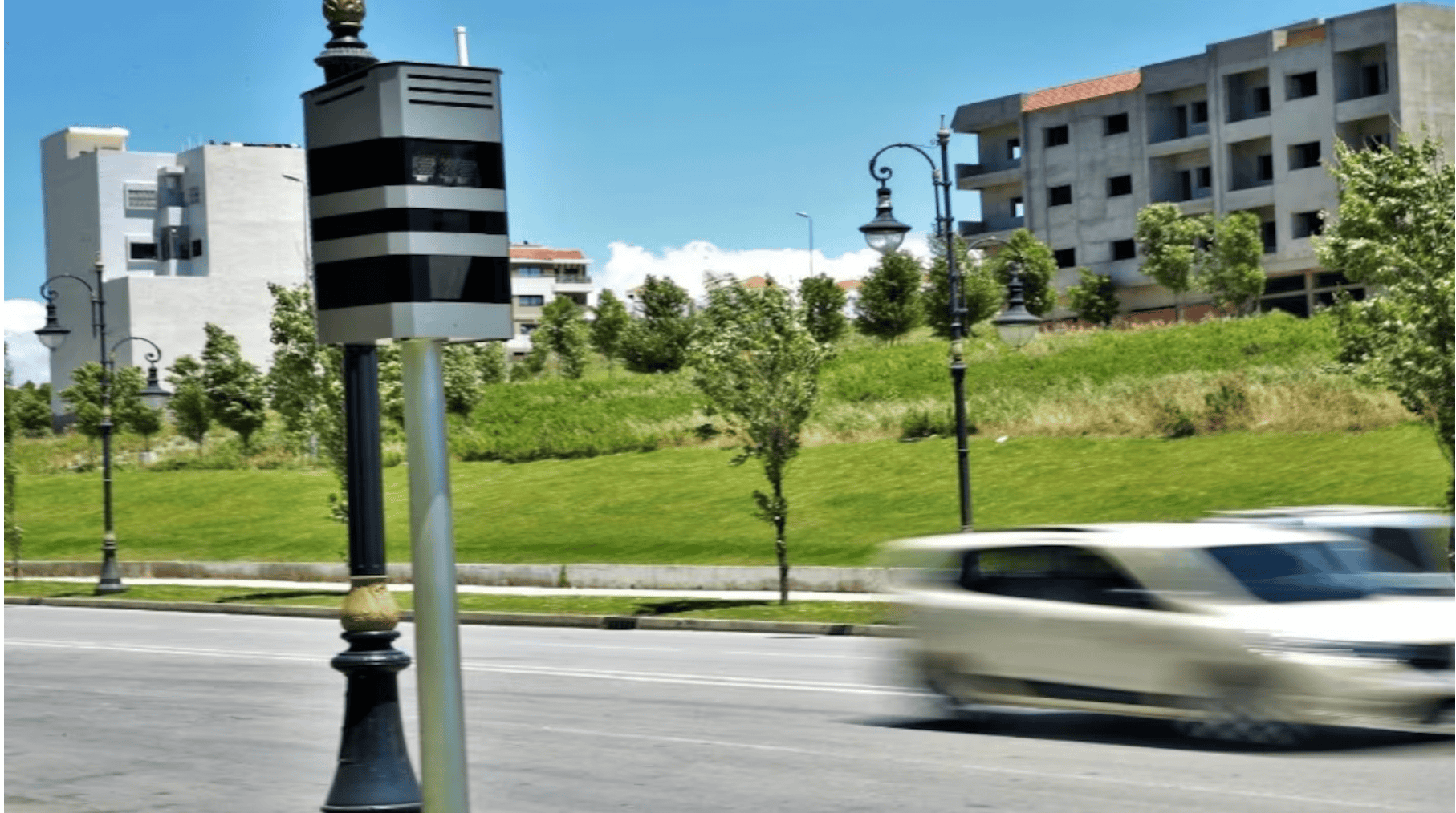 A partir du 16 juin. Les radars marocains détecteront les infractions dans les deux sens. 1 كاميرات السرعة