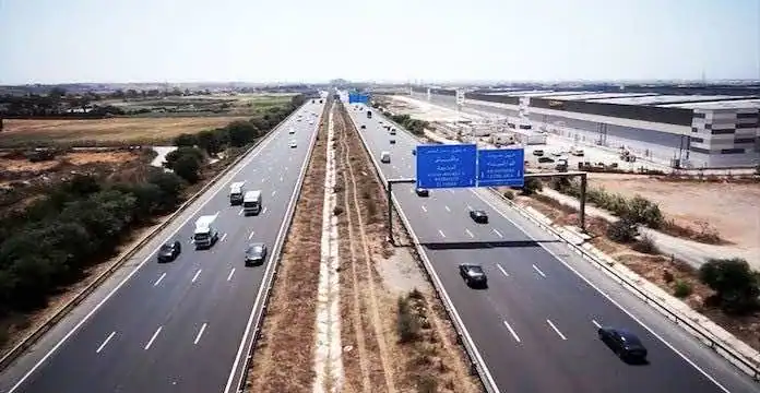Le Maroc lance un plan d'urgence pour l'été 2025 face à la hausse alarmante du nombre d'accidents mortels المغرب يطلق خطة طوارئ مرورية لصيف 2025 وسط ارتفاع مقلق في عدد الوفيات
