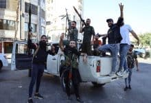 تصاعد التوتر جنوب سوريا.. اشتباكات عنيفة بين مقاتلين دروز وعشائر مدعومة من النظام
