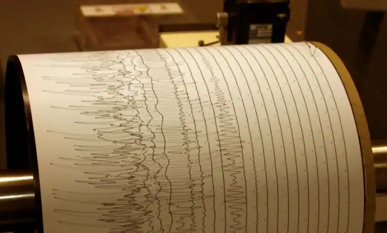 إندونيسيا.. زلزال بقوة 5.8 يضرب شرق البلاد ويصيب 29 شخصًا