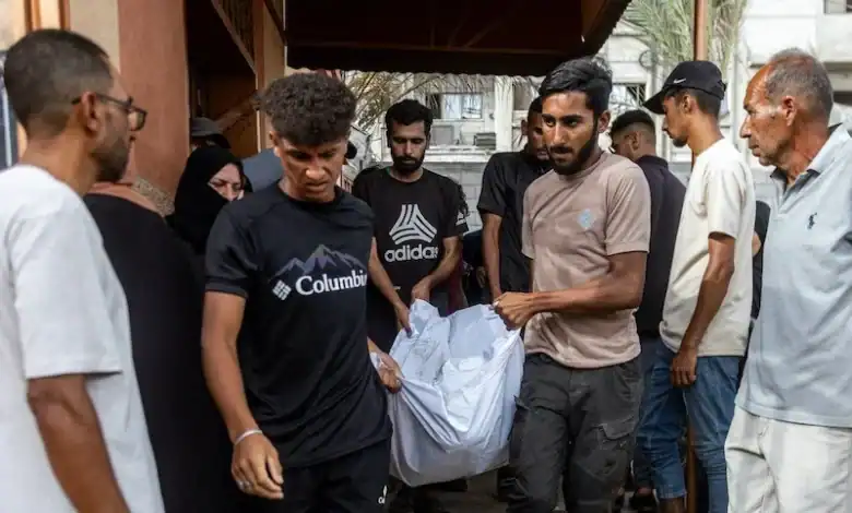 قطاع غزة يودع 87 قتيلا خلال يوم واحد 1 قطاع غزة يودع 87 قتيلا خلال يوم واحد