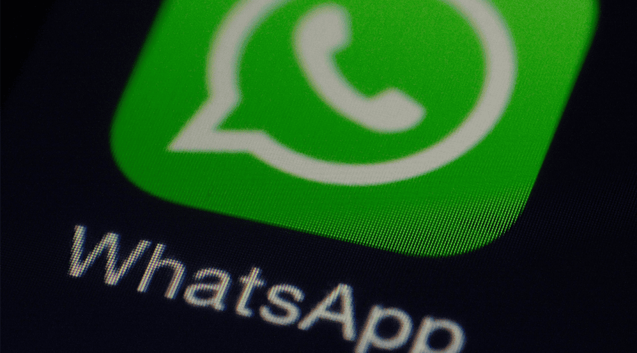 WhatsApp teste une nouvelle fonctionnalité pour envoyer des gifs sur Android 1 واتساب تختبر ميزة جديدة لإرسال الصور المتحركة على أندرويد