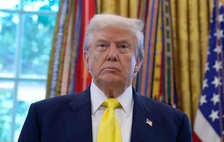 Trump rejette les rumeurs sur son état de santé en les qualifiant de "fake news" (fausses nouvelles) 1 ترامب ينفي الشائعات حول حالته الصحية ويصفها بـ"الأخبار الكاذبة"