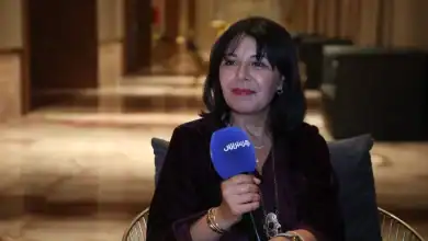 منى فتو تعود إلى المسرح بمسرحية "الدجاج بالزيتون"