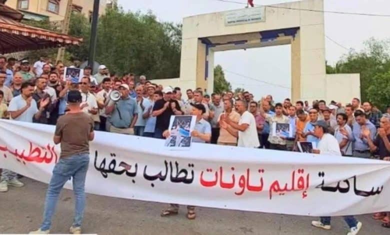 ساكنة تاونات تحتج ضد تدهور الخدمات الصحية