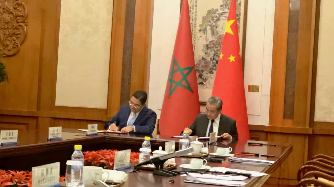 المغرب والصين يعززان تعاونهما عبر إرساء آلية للحوار الاستراتيجي