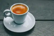 العلم يحدد التوقيت "الأمثل" لشرب القهوة