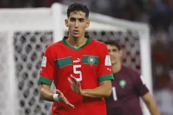 فرنسا: اعتداء على الدولي المغربي نايف أكرد في مطار مارينيان