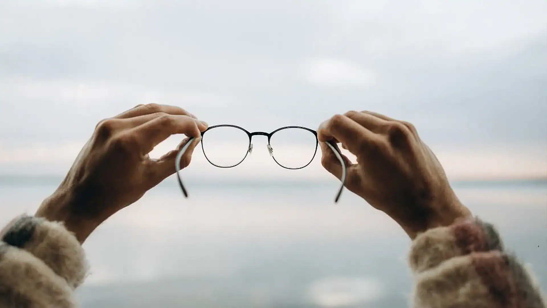 En un clin d'œil. Des lunettes à intelligence artificielle qui révèlent votre état de santé 1 من رمشة عين.. نظارات بالذكاء الاصطناعي تكشف حالتك الصحية