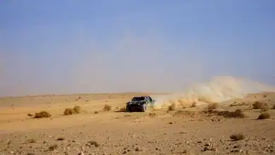 Rallye du Maroc 2025 : Loeb en tête de la catégorie auto et Sanders en tête de la catégorie moto lors de la première étape 6 رالي المغرب 2025: لوِب يتصدر فئة السيارات وساندرز يفوز بفئة الدراجات في المرحلة الأولى