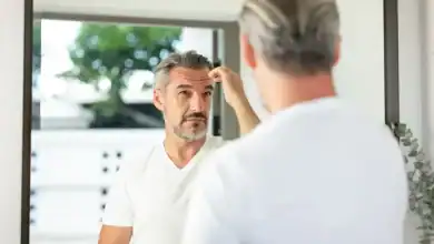 “افرح إن غزا الشيب مفرقك”.. دراسة علمية تكشف مفاجأة حول الشعر الأبيض 33 “افرح إن غزا الشيب مفرقك”.. دراسة علمية تكشف مفاجأة حول الشعر الأبيض