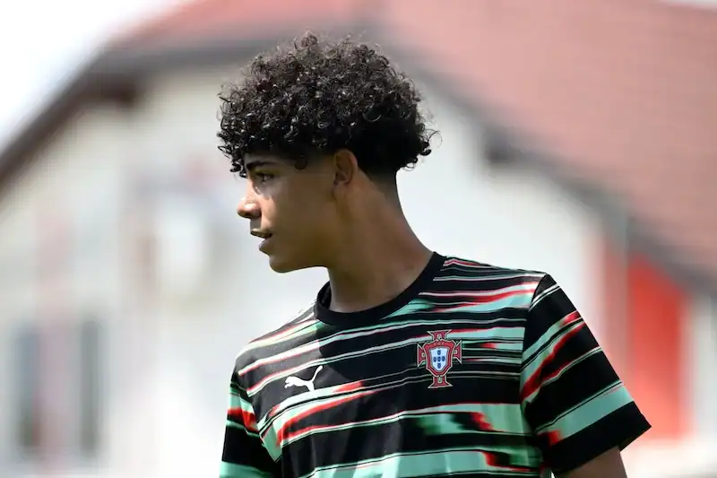 Cristiano Junior débute sa carrière avec les U16 portugais ! 1 كريستيانو جونيور يبدأ مشواره مع منتخب البرتغال تحت 16 سنة!