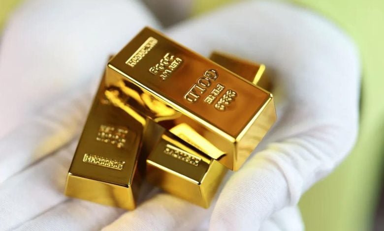 L'or progresse alors que le dollar recule suite aux négociations entre les Etats-Unis et la Chine 1 الذهب يرتفع بدعم من تراجع الدولار وترقب المحادثات الأمريكية الصينية