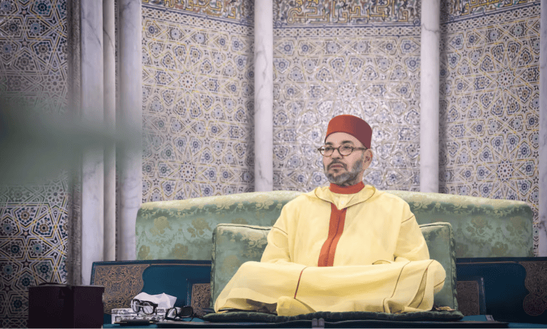 الملك محمد السادس يترأس قداسًا دينيًا في الذكرى السابعة والعشرين لوفاة الملك الحسن الثاني