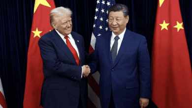 ترامب يغادر كوريا الجنوبية بعد لقاء مطوّل مع شي جين بينغ وسط آمال بتهدئة الحرب التجارية